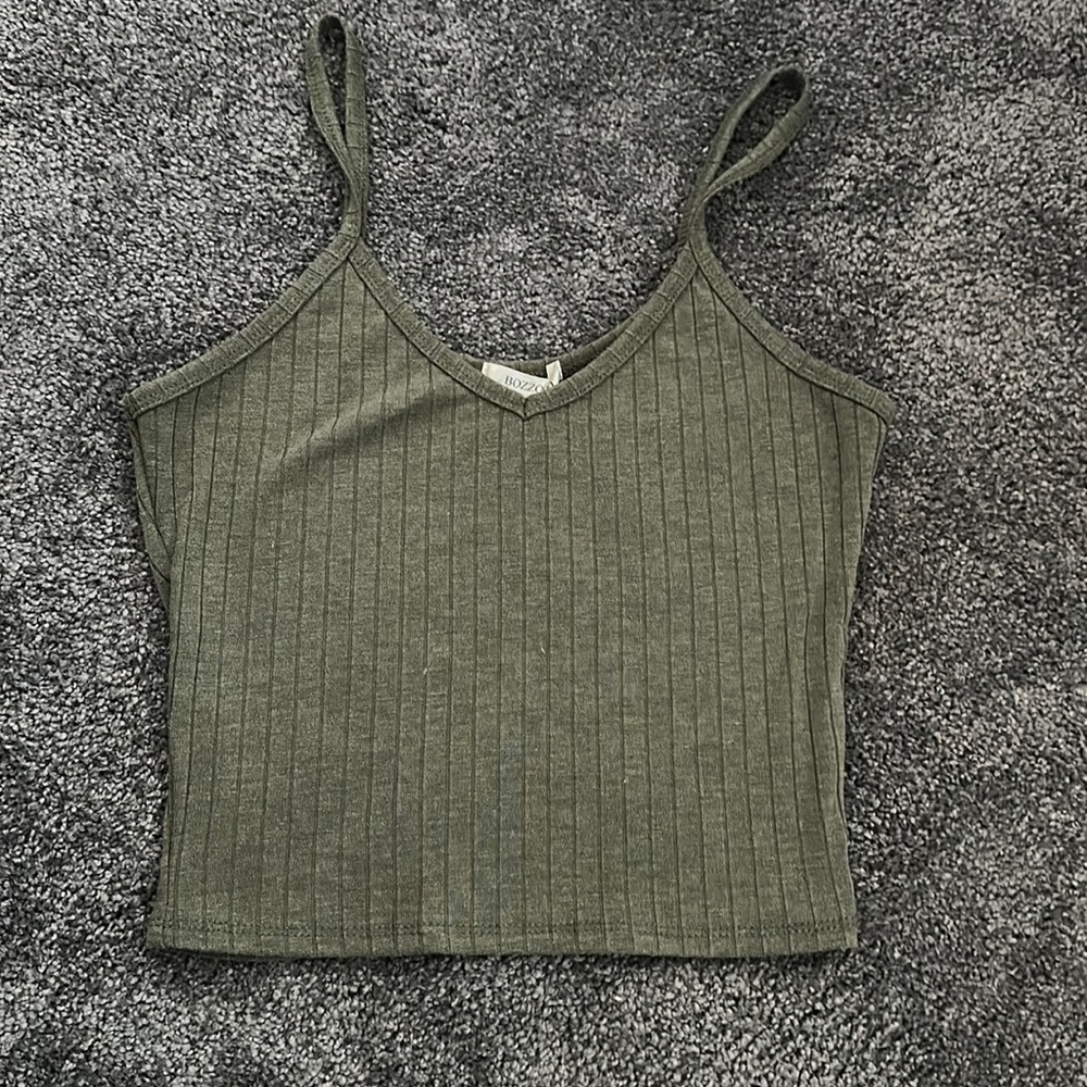 army green tank top cropped